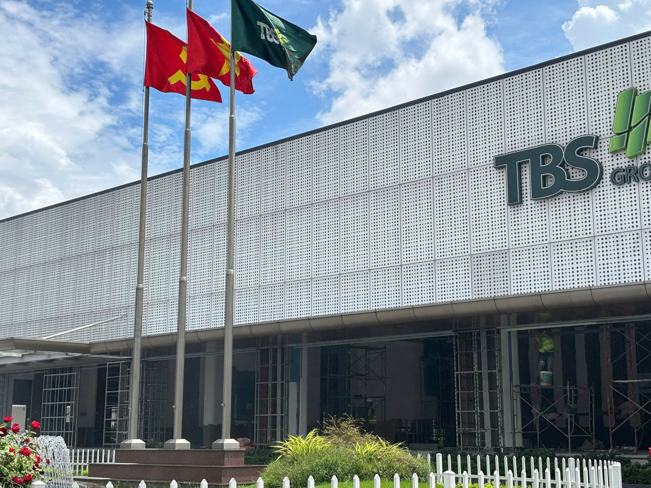 nhà điều hành và nhà mẫu tbs group