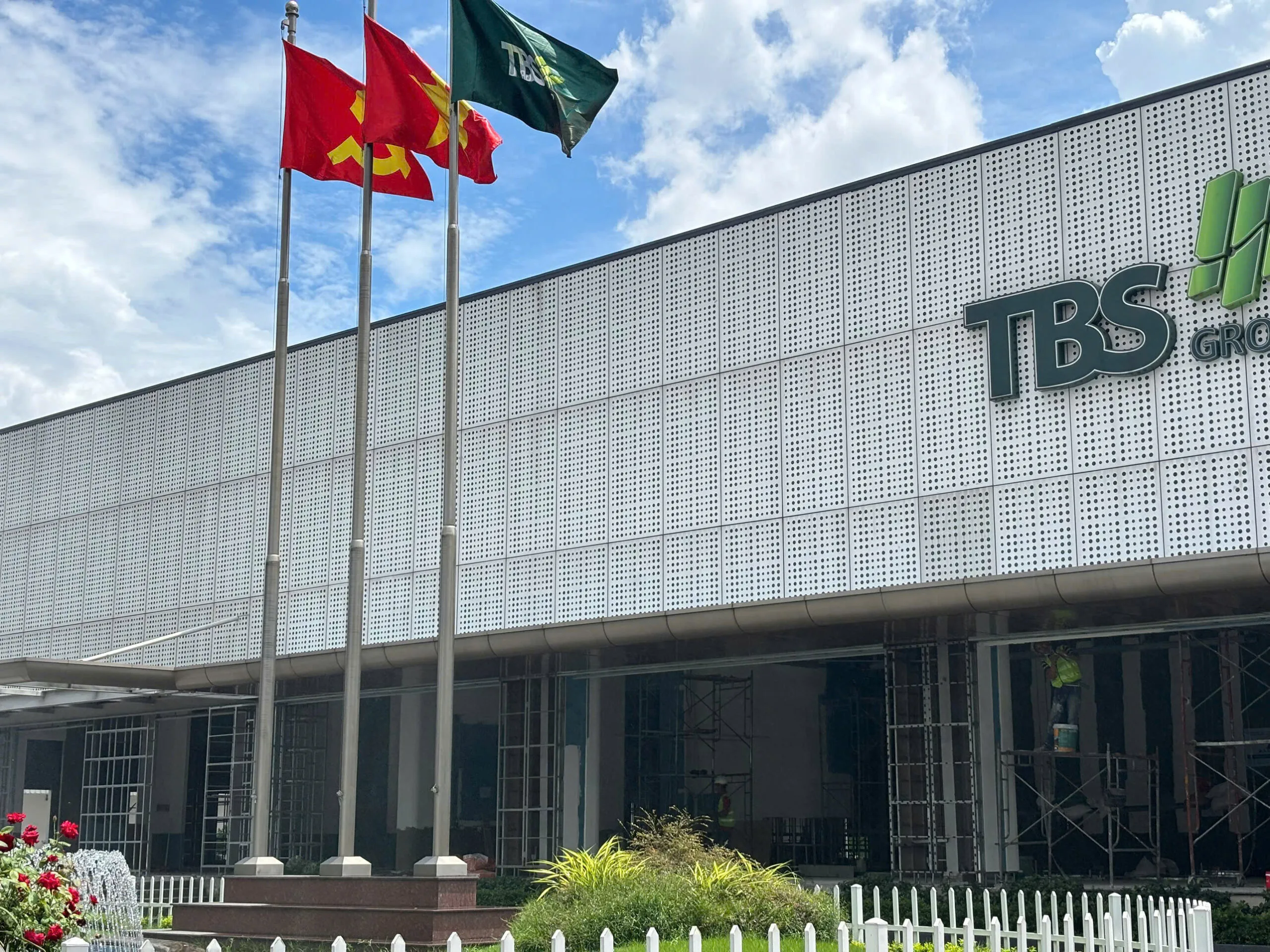 nhà điều hành và nhà mẫu tbs group